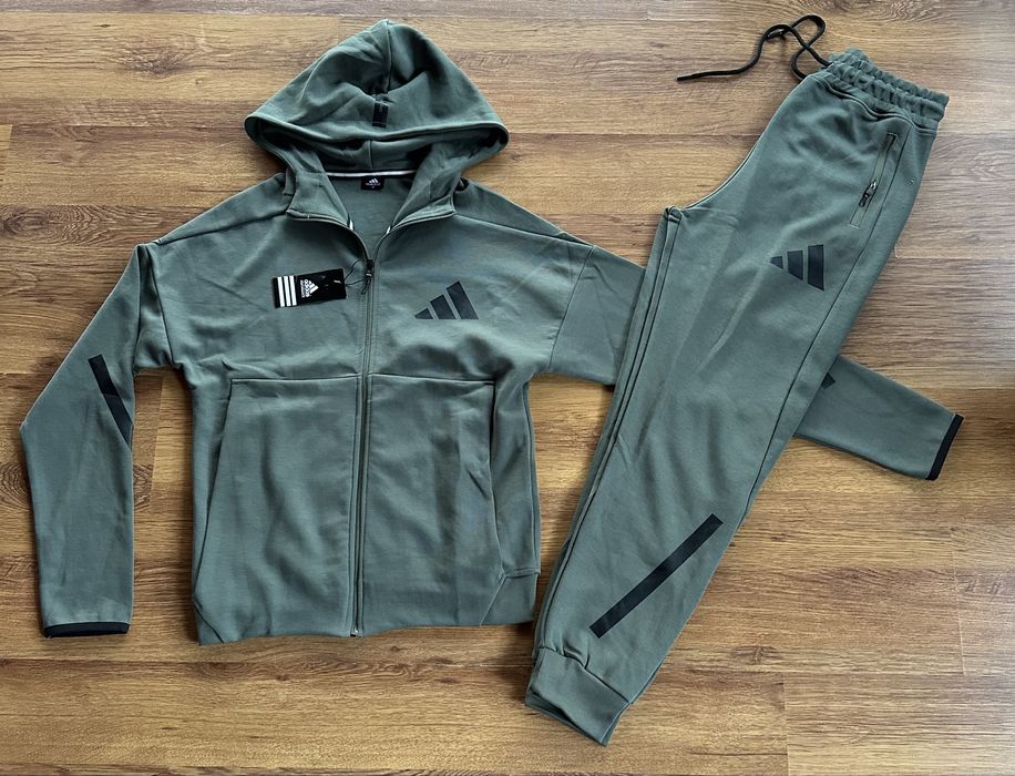 Мъжки,памучен,масленозелен екип Adidas