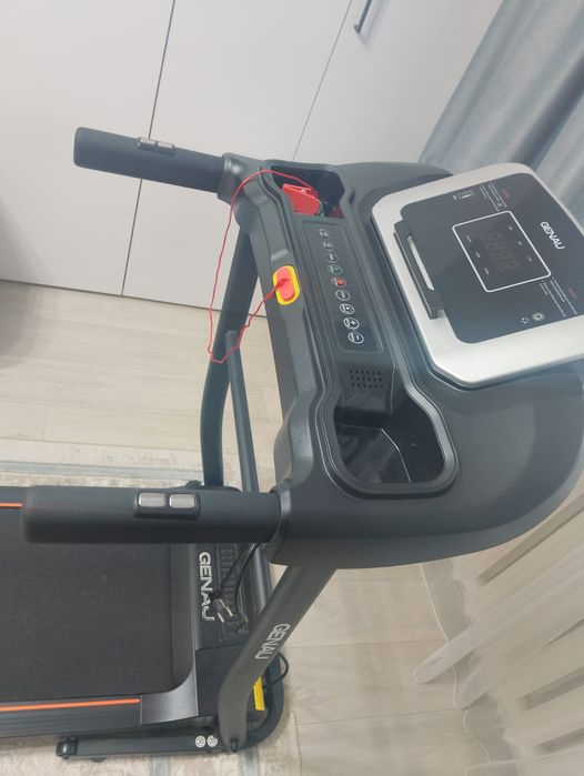 Продам беговую дорожку