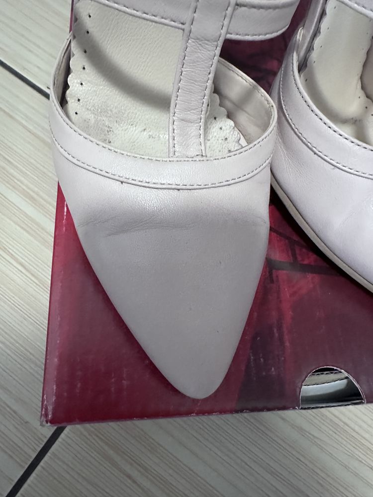 Pantofi piele 37