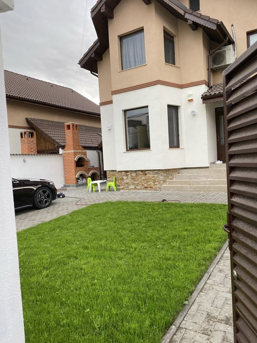 Casa vila de inchiriat zona Ford