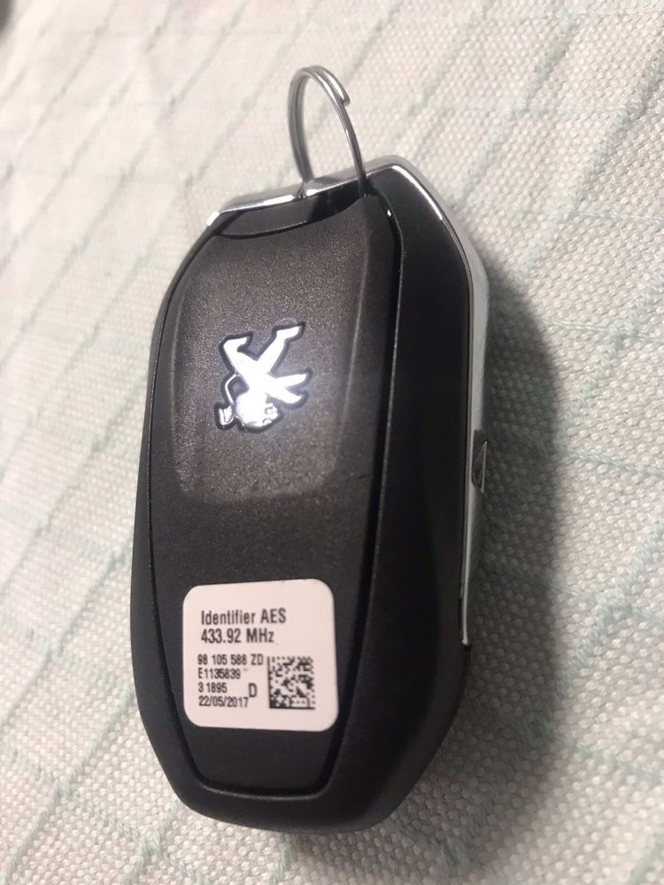 Peugeot Citroen 3 бутона OEM Оригинален смарт ключ 3 Keyless Go