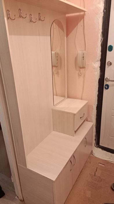 мебель на прихожую  с вешалки