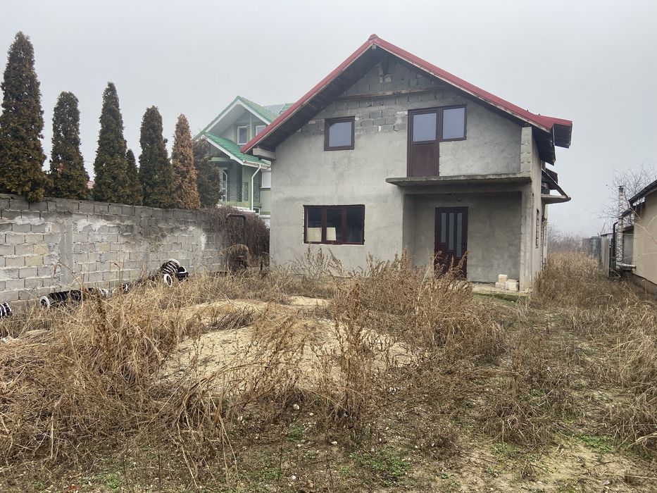 Casa parter+mansarda Simnicu de Sus+teren 721 mp