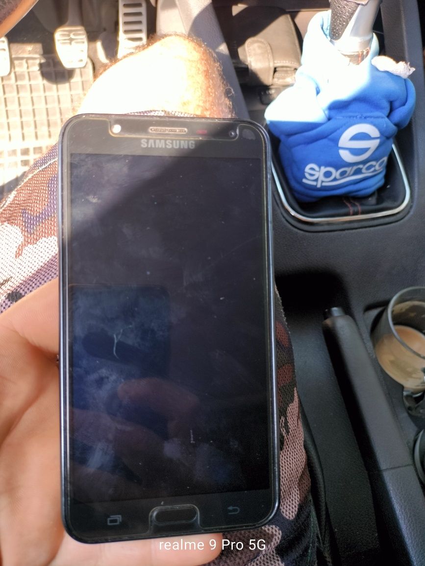 Телефон Samsung  galaxy j 7