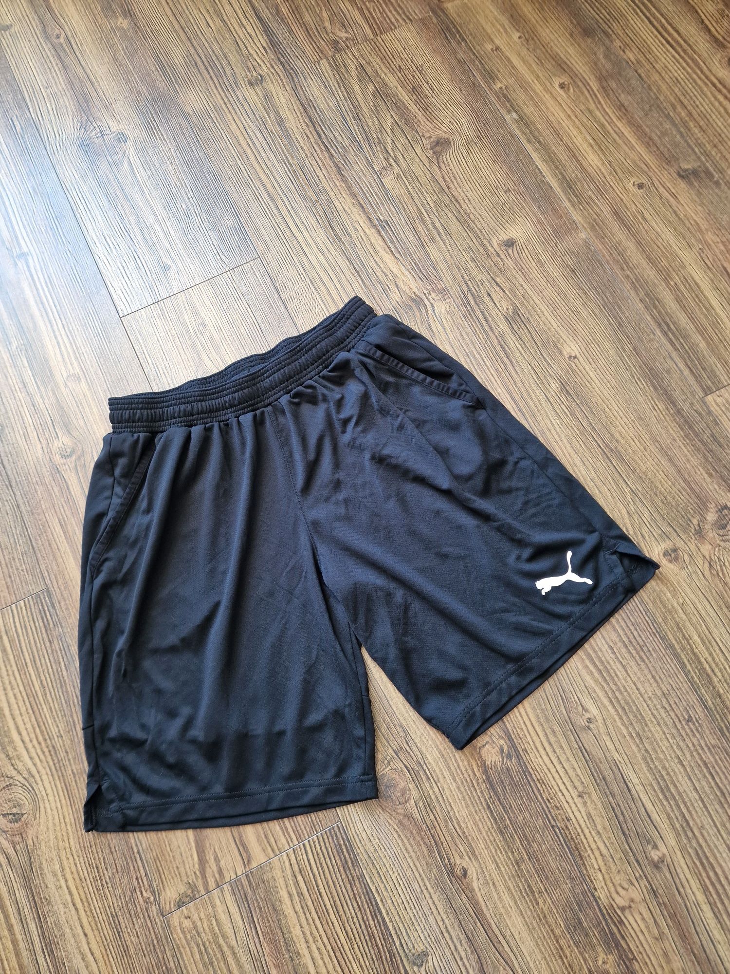 Страхотни мъжки къси шорти NIKE размер M / L
