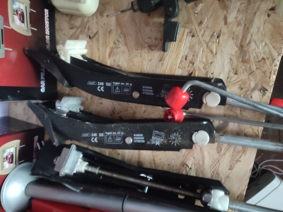 Vand cric alko pentru rulote