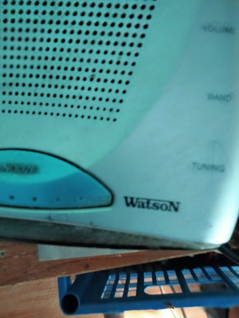 Radio cu ceas pe curent