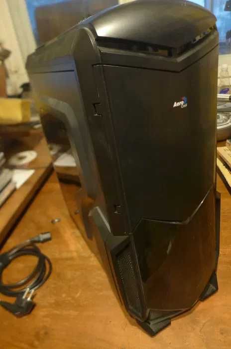 Carcasa AeroCool BattleHawk Mid ATX Placa de baza MSI Z270-A PRO Gen 7