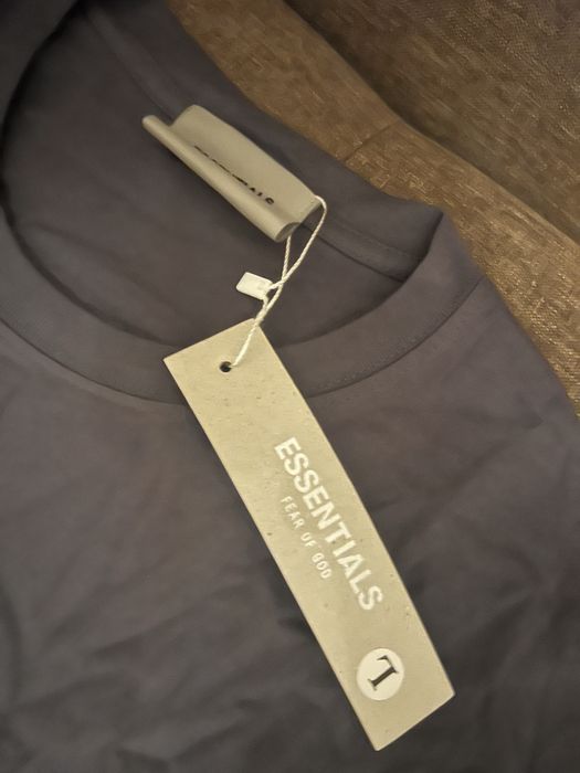 Tricou essentials