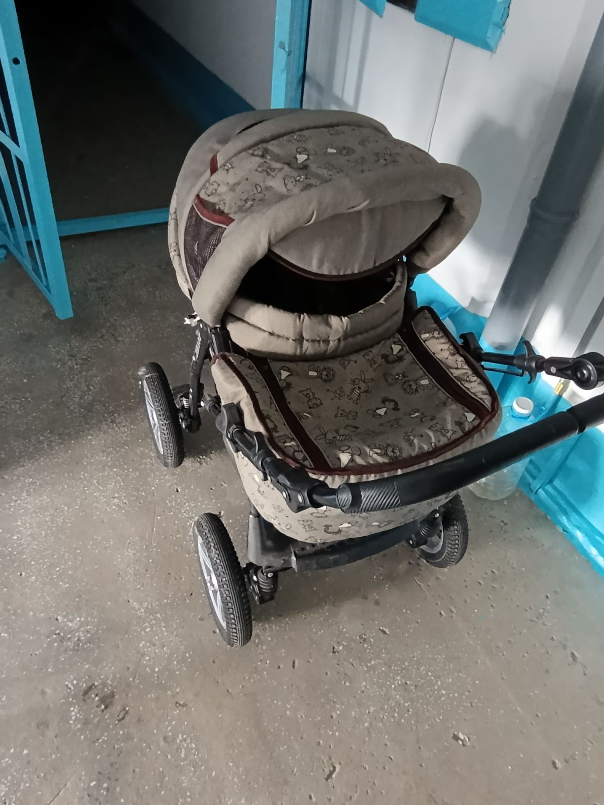 Продам зимнюю коляску