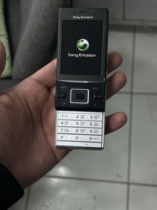 Sony Ericsson j20i