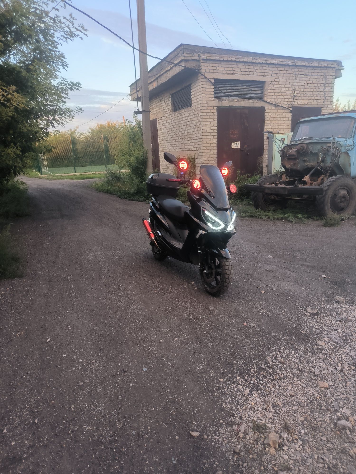 Скутер 180, куб макси