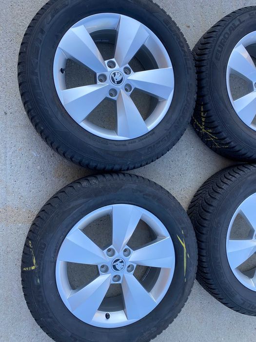 Jante originale Skoda 17 cu anvelope de iarna