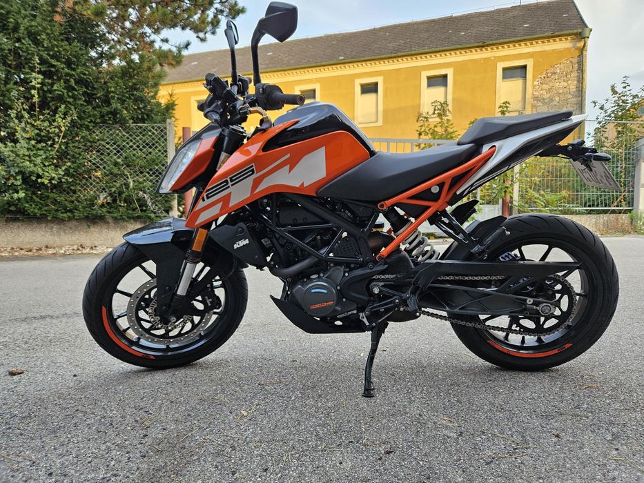 KTM DUKE и KTM RC  125 куб. Първи собственик! AKRAPOVIC!