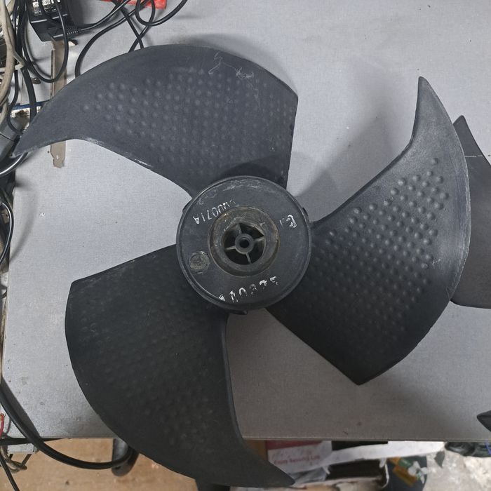 Лопасти на кондиционер AUX и Алмаком