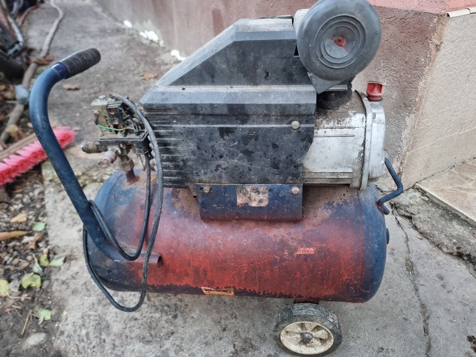 Compresor aer stern 24l   300 lei