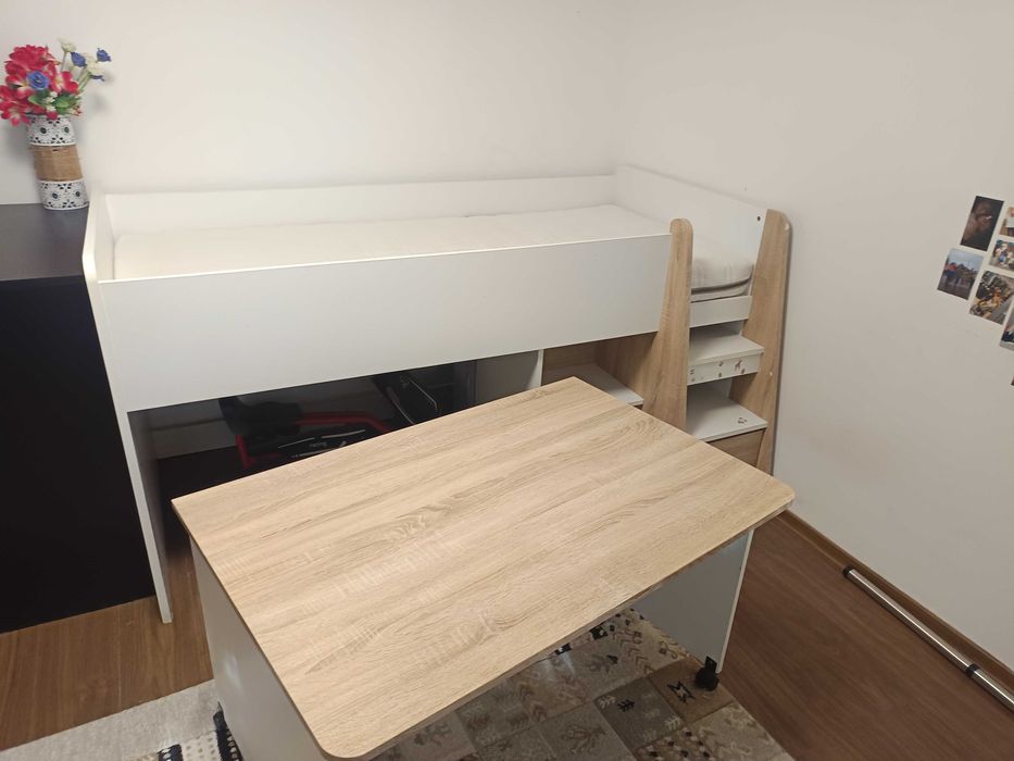 Pat suspendat copii și birou mobil