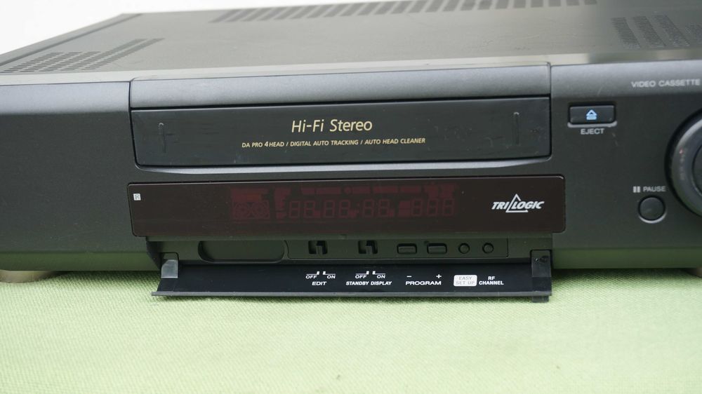 Video recorder VHS SONY SLV-E710 stereo Hi-Fi