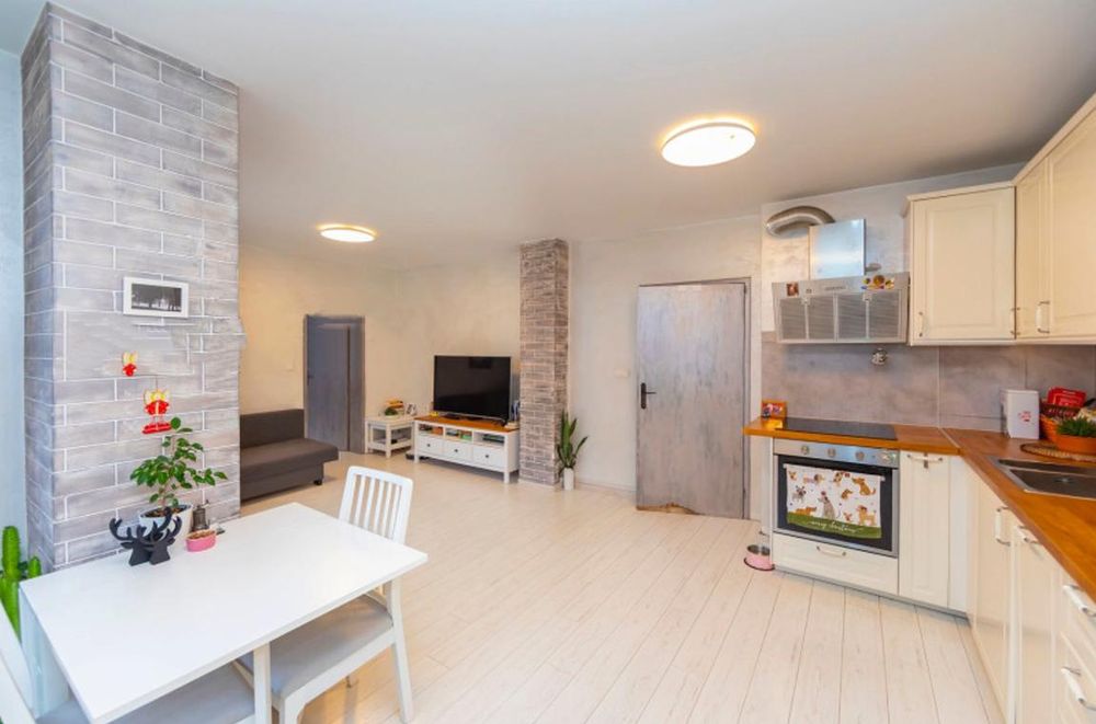 Дава се под наем Двустаен апартамент в София, Лозенец - 70 кв.м за 749 € - Снимка #3