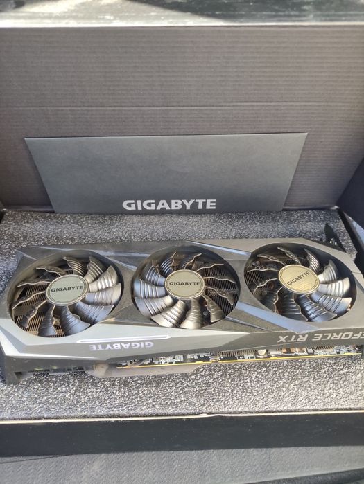 Продавам видео карта NVIDIA GeForce RTX 3070 Gigabyte.
Ка