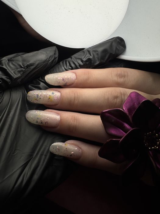 Manichiură & Pedichiură Unghii cu Gel  Semipermanente