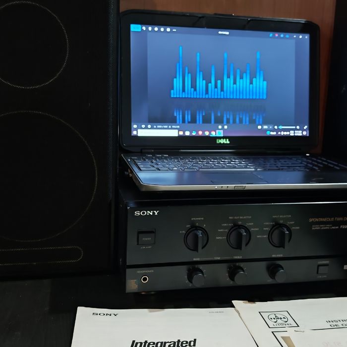 Amplificator Sony 2 x 80w + 2 boxe 100w vând sau schimb cu telefon