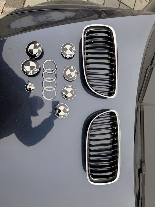 Sigla BMW/Audi culoare neagra