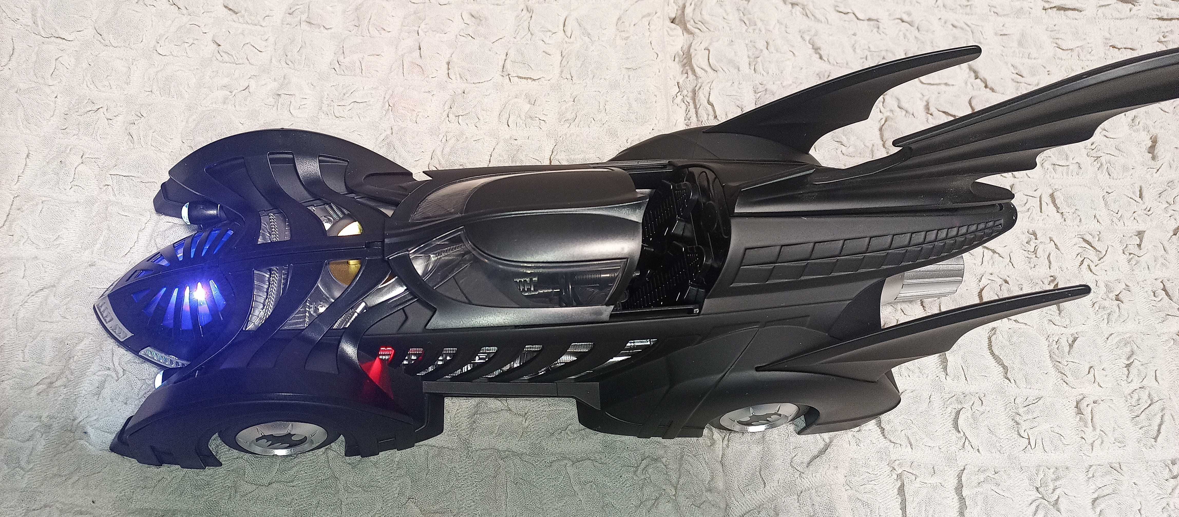 Метална кола Batmobile - мащаб 1:18