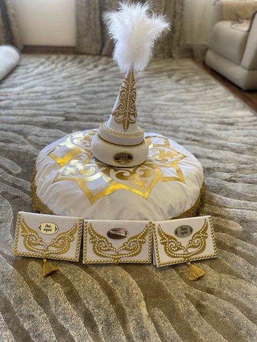 Набор для сырга салу (шкатулка, подушка, конверты)