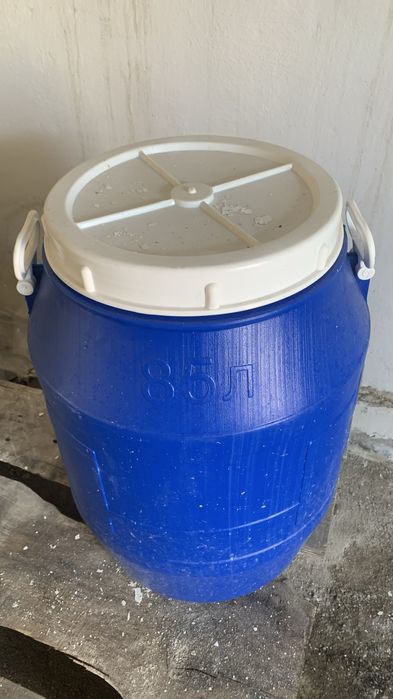 Продам новую емкость.