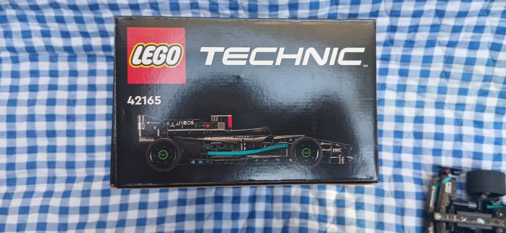 Набор Lego 42165, mersedes-AMG F1 W14 pull-back