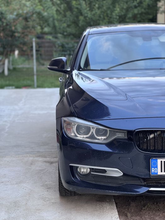 BMW 320d F30 • 184 CP • Navi mare • Volan M • BiXenon adaptiv • 2012