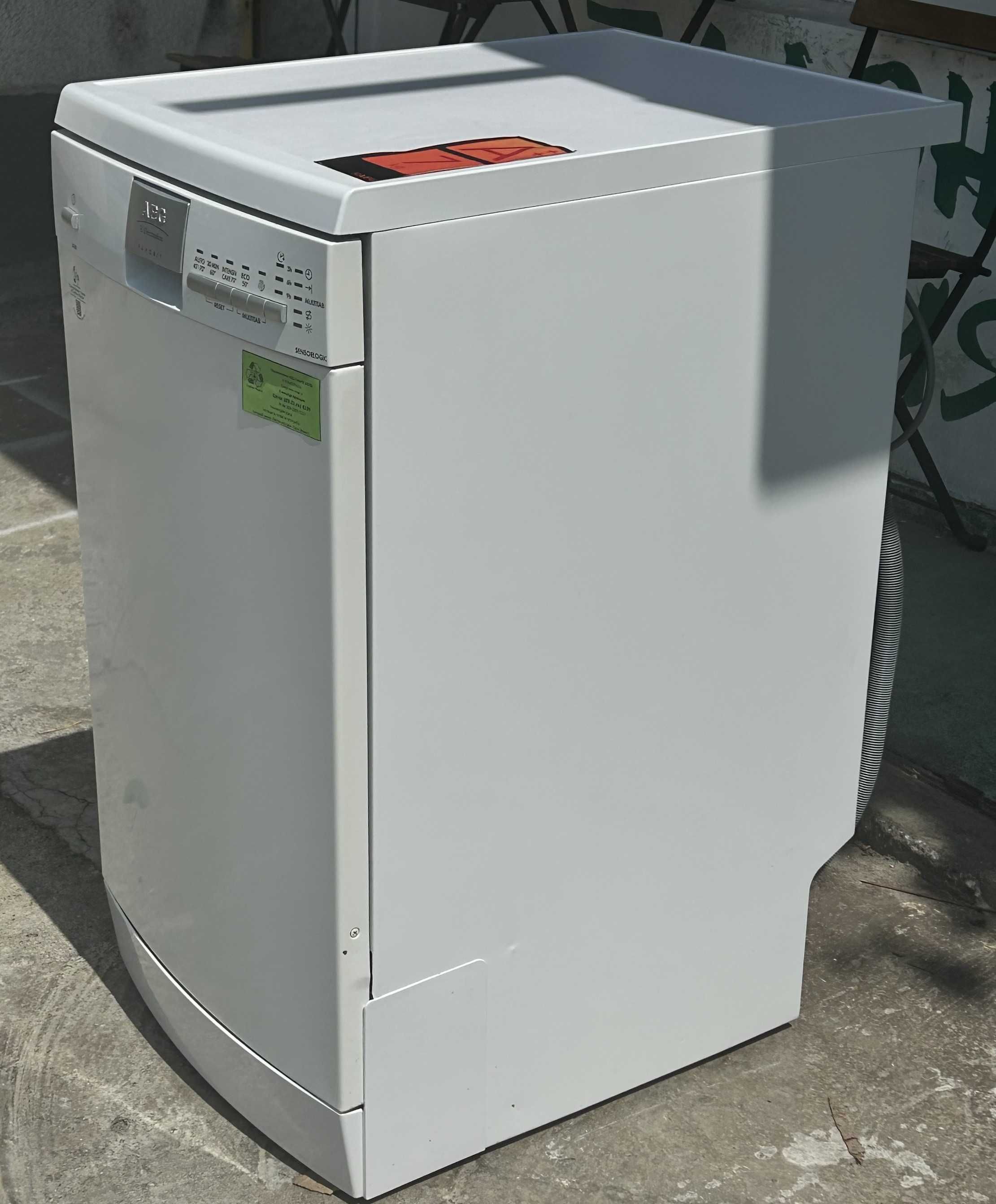 Съдомиялна машина 45 см свободностояща AEG Favorit 54760