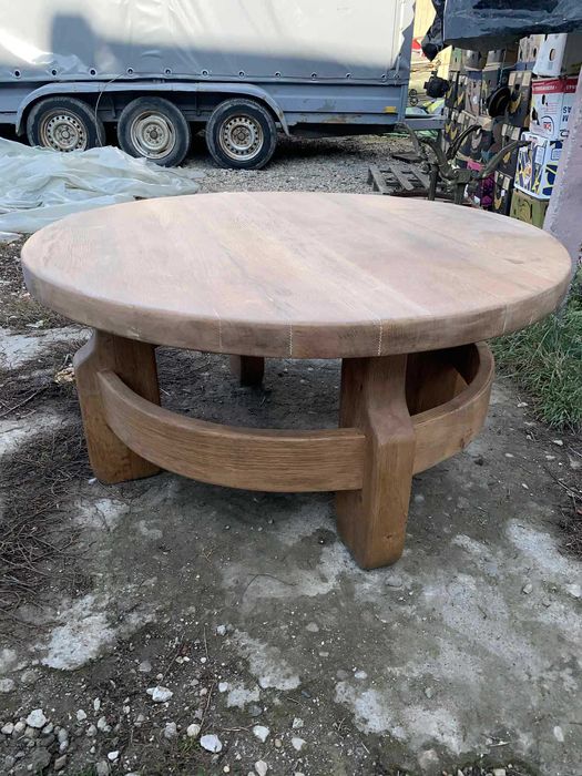 Masa rotunda din lemn masiv