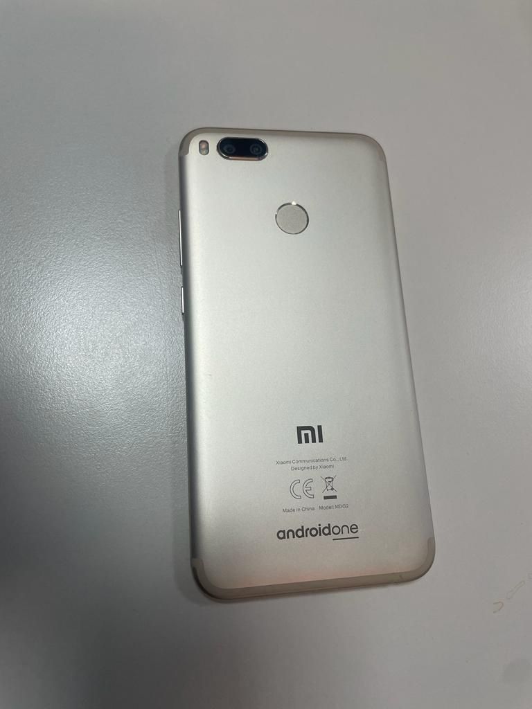 Сотовый Xiaomi Mi A1 в отличном состоянии, 64 GB