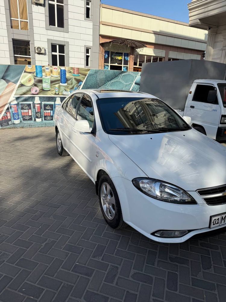 Сотилади Lacetti Gentra 2021 бензин 3 позиция