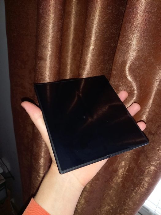 Samsung Z Fold 7 256gb Negru