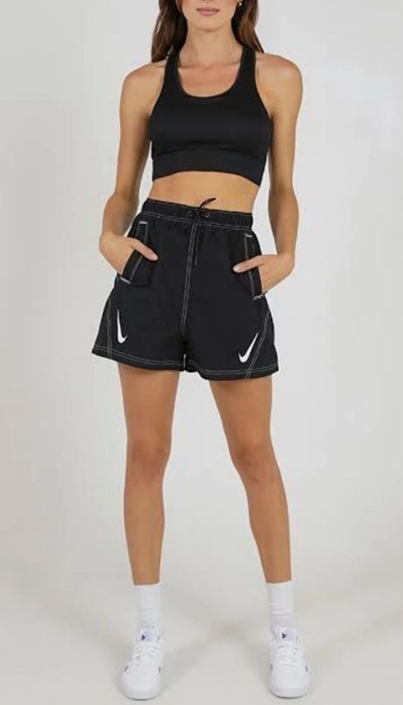 Дамски къси панталонки Nike - размери XS и S