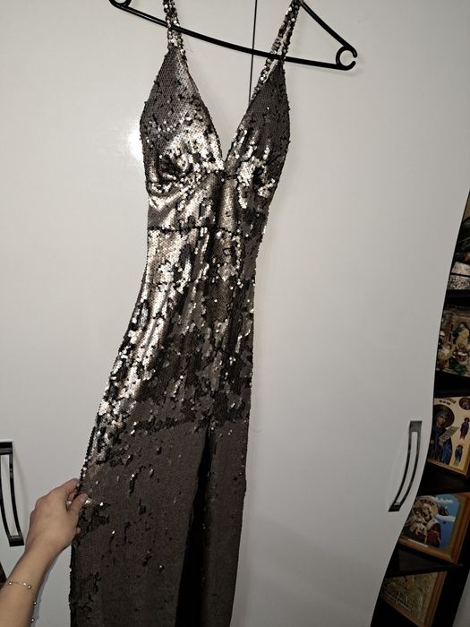 Rochie lunga din paiete