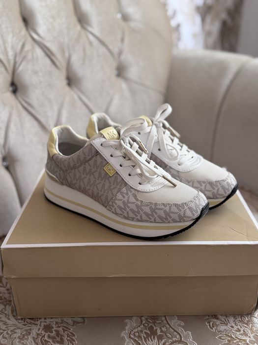 Michael Kors сникърси