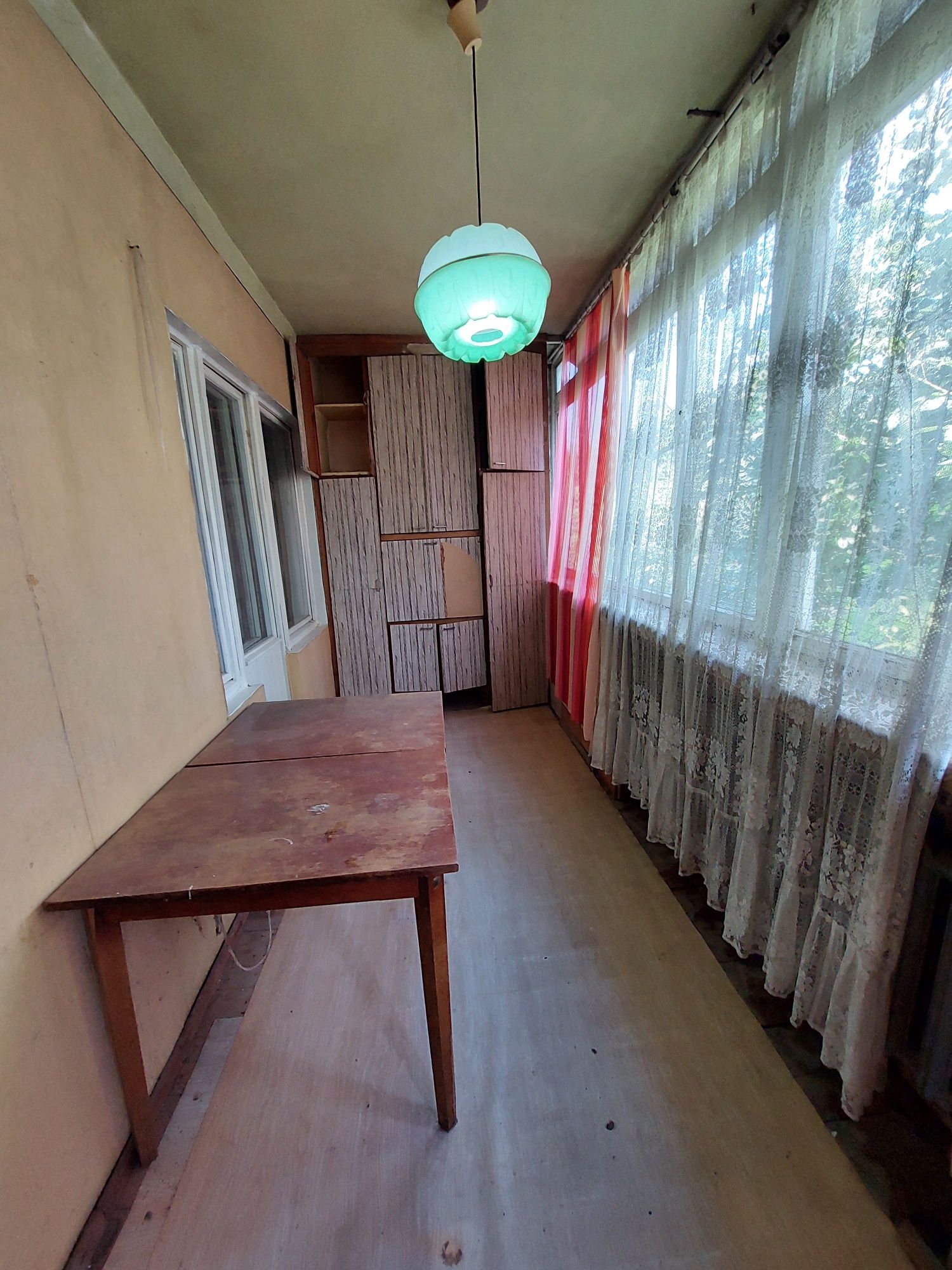 Kora kamish tansikboev da 2/3/4 balkon 2x6 srochna sotiladi