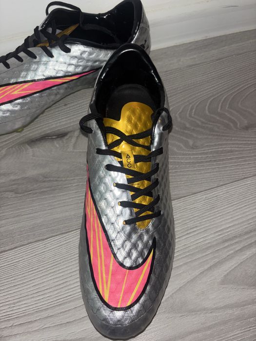 Ghete de fotbal nike