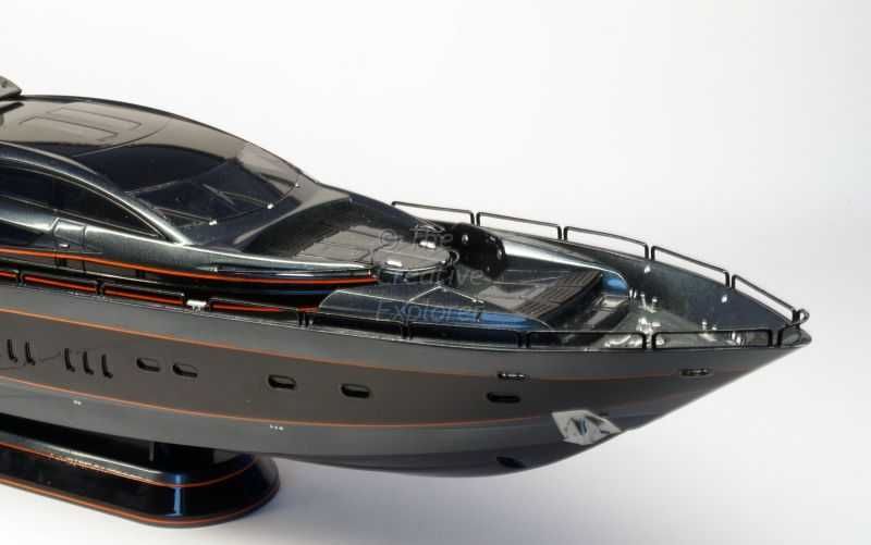 Yacht 1:72 Aurora Monaco 44 см. дължина кит за сглабяне