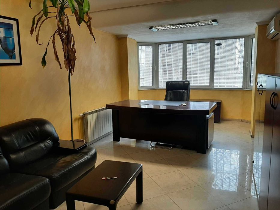 Продава се Тристаен апартамент в София, Център - 123 кв.м за 2358 €/кв.м - Снимка #6