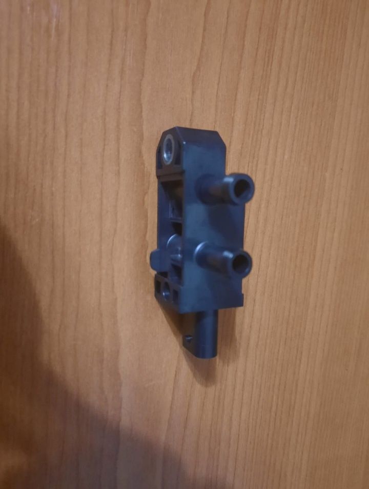 Senzor filtru de particule Passat B8 - Senzor presiune diferentiala