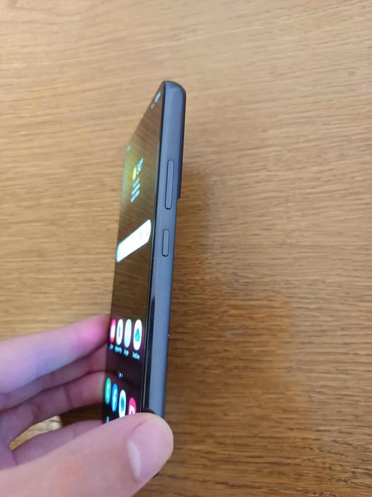 Vand Telefon Samsung S22