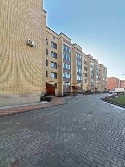 Продам 1 кв. 5/5 эт. 54 м2. Батыс 2. 369. Сконур