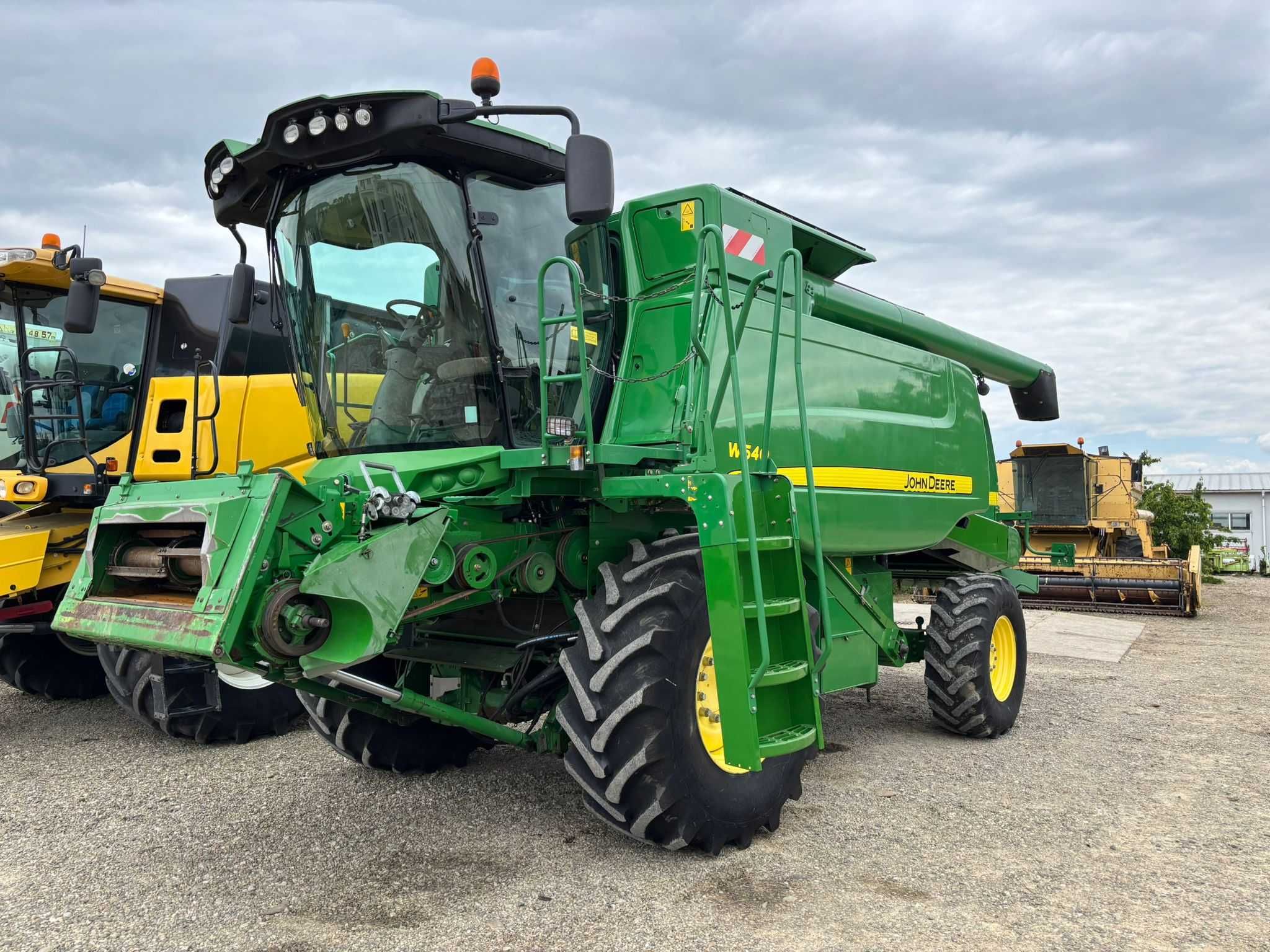 Combina John Deere W540