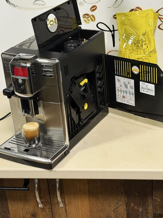 Кафемашина кафе автомат Saeco Incanto с гаранция