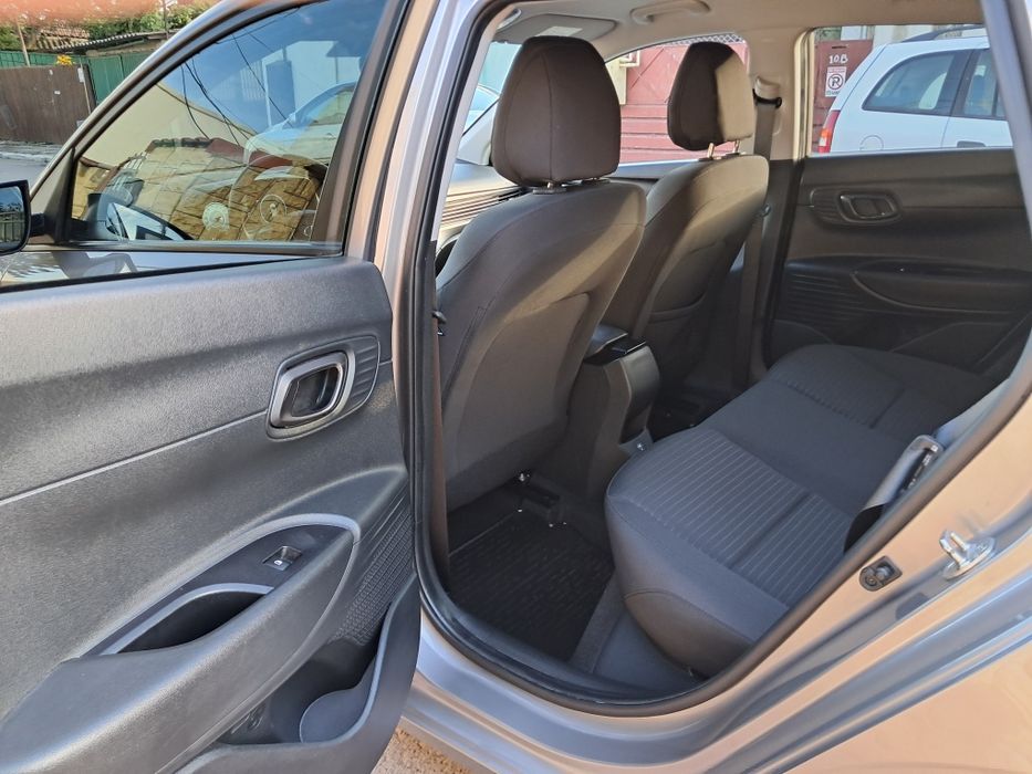 HYUNDAI I20 //  13.350 € /  2021  //  13 .000 KM / / Model -  Led Line